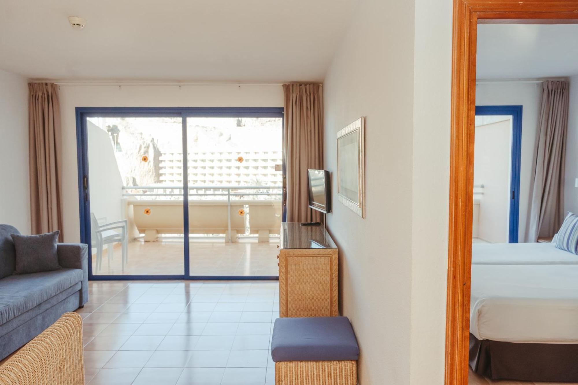 Livvo & Aquapark Hotel 3*