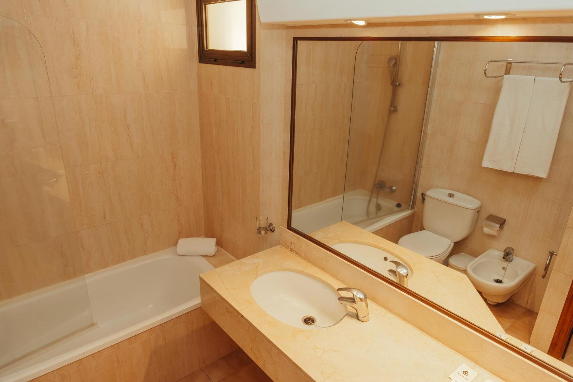 Livvo & Aquapark Hotel Taurito
