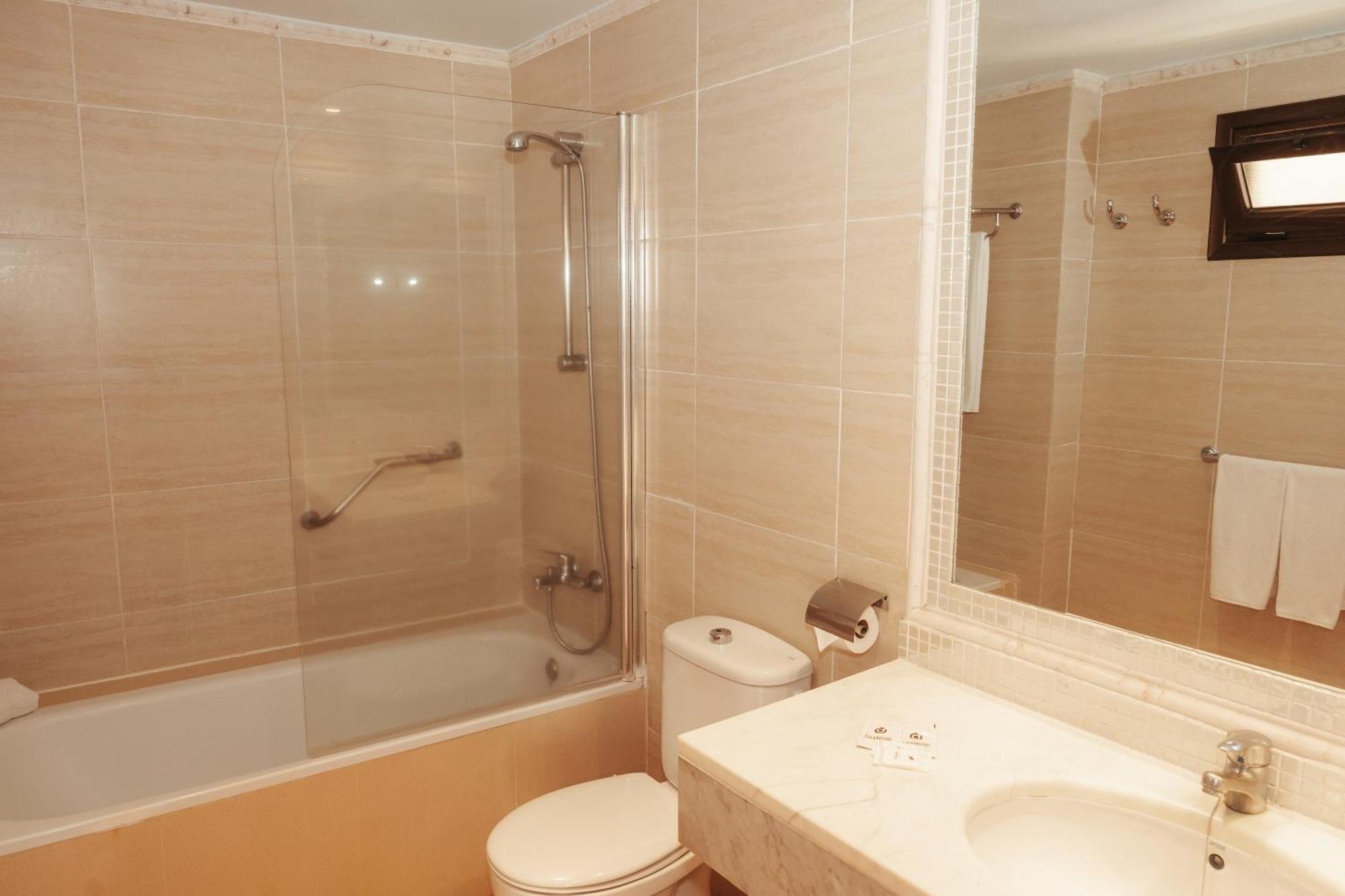 Livvo & Aquapark Hotel
