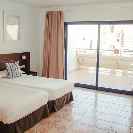 Hotel Livvo Lago Taurito & Aquapark Exterior photo
